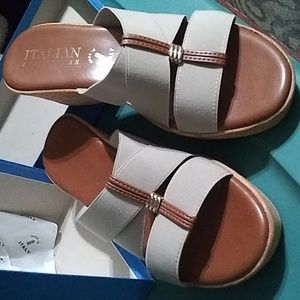 Tayden style Taupe sandals by Italian Shoemakers